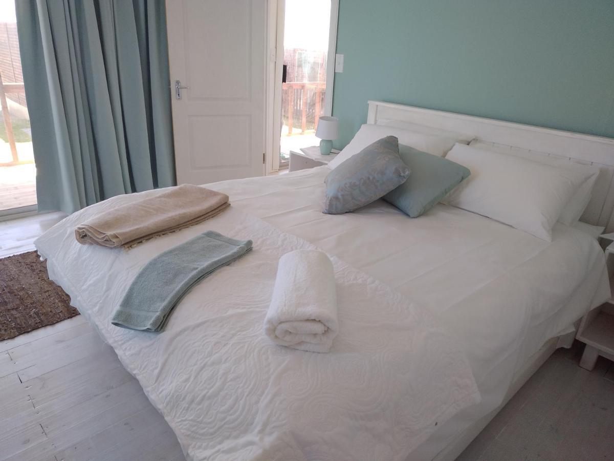 Coco De Mer - Self Catering Log 2 Villa แลมเบิร์ตส์เบย์ ภายนอก รูปภาพ